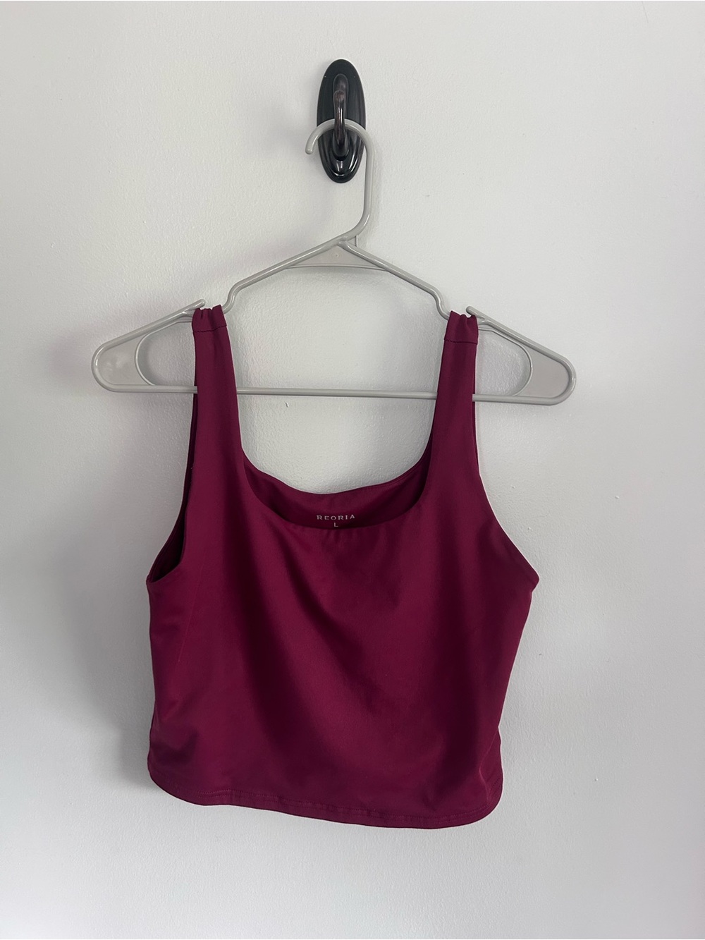 ReoRia Deep Berry Cropped Tank Top